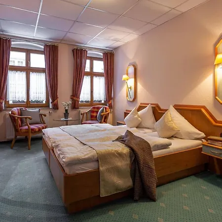 Hotel Buettner - Im Herzen Von Mit Parkplatz Schneeberg (Saxony)